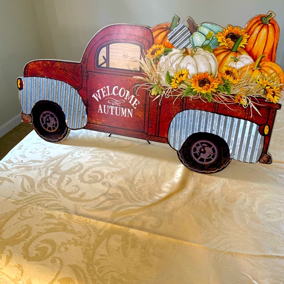Red Autumn Welcome Truck Decor with Stand - Picture 1 of 1